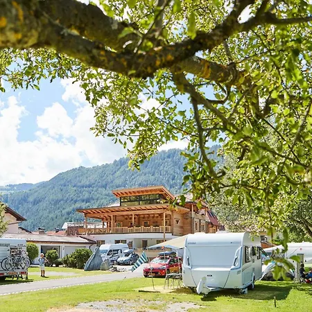 Kleine Blockhuette Ried im Oberinntal